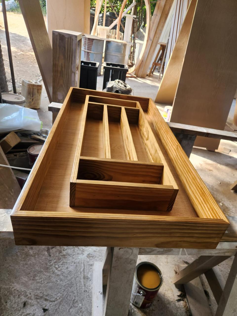 Bandeja organizadora de cubiertos en madera